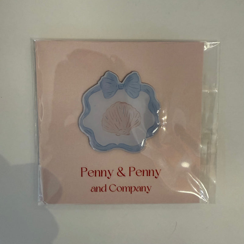 Ribbon Shell Needle Minder