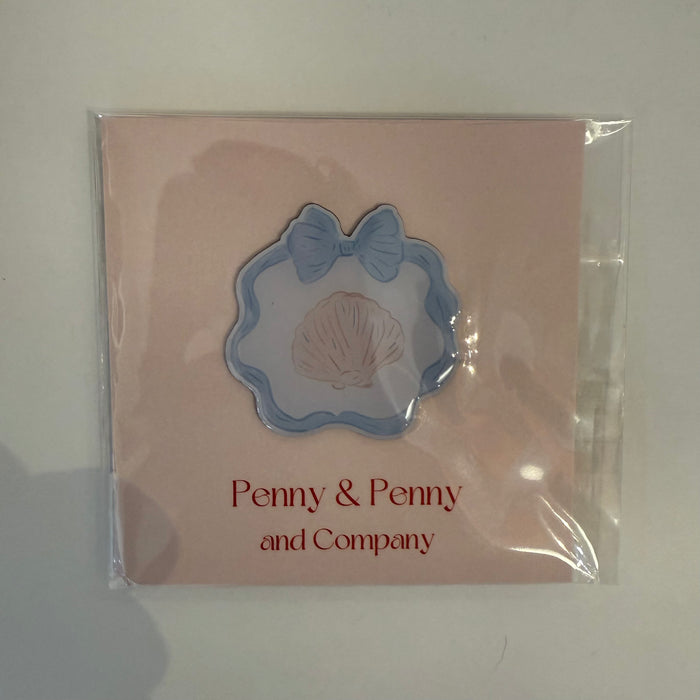 Ribbon Shell Needle Minder