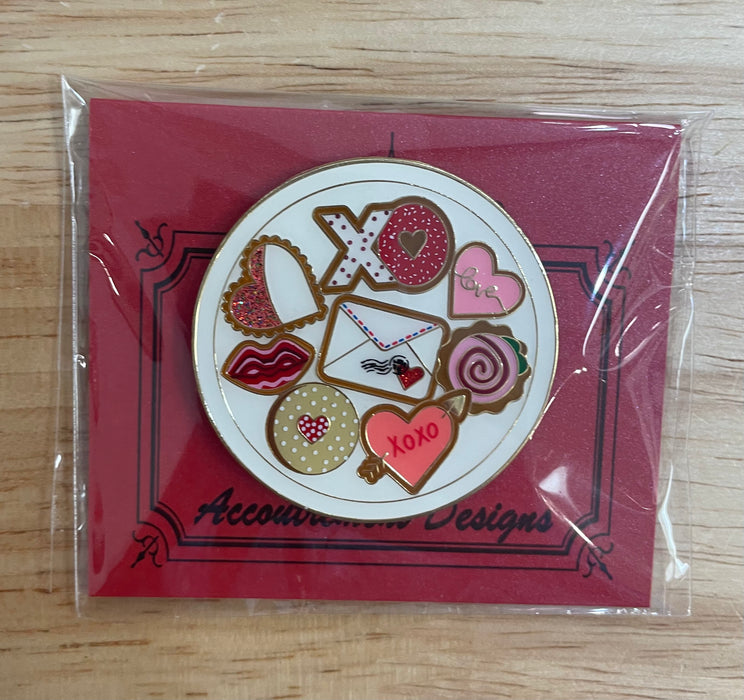 Valentine Cookie Plate Needle Minder