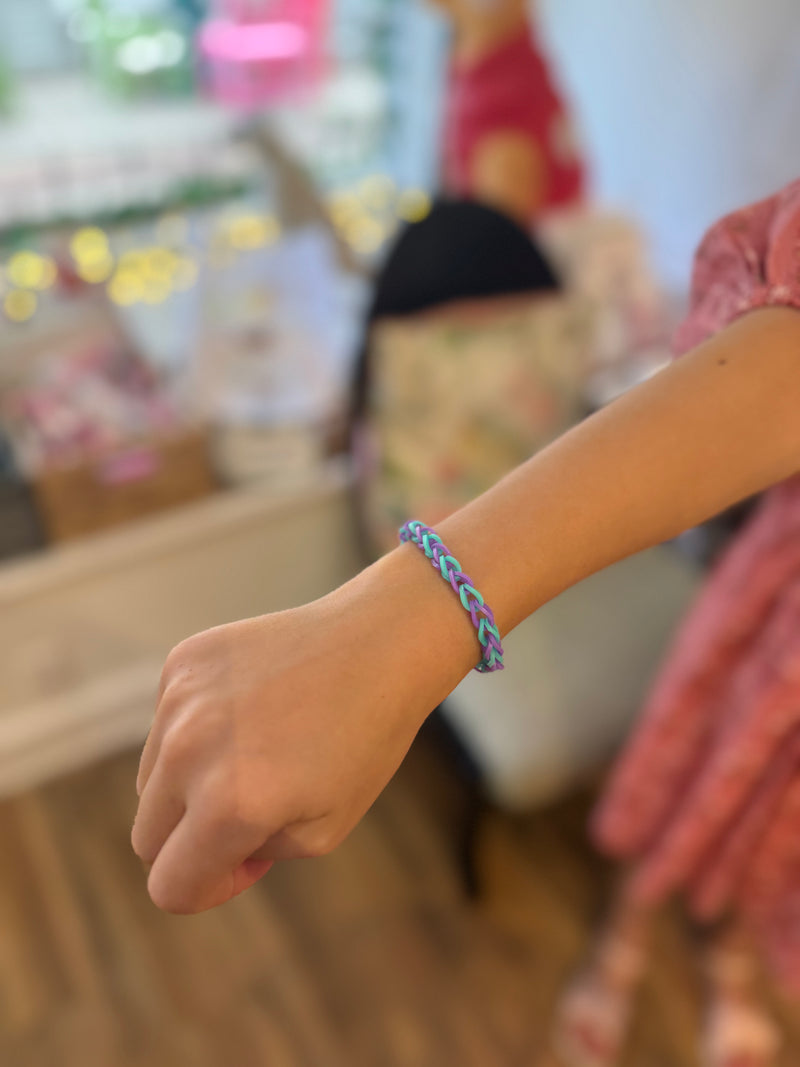 Rainbow Loom Bracelets by Magnolia