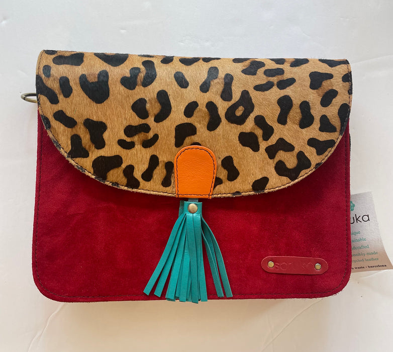 Olivia clutch with strap