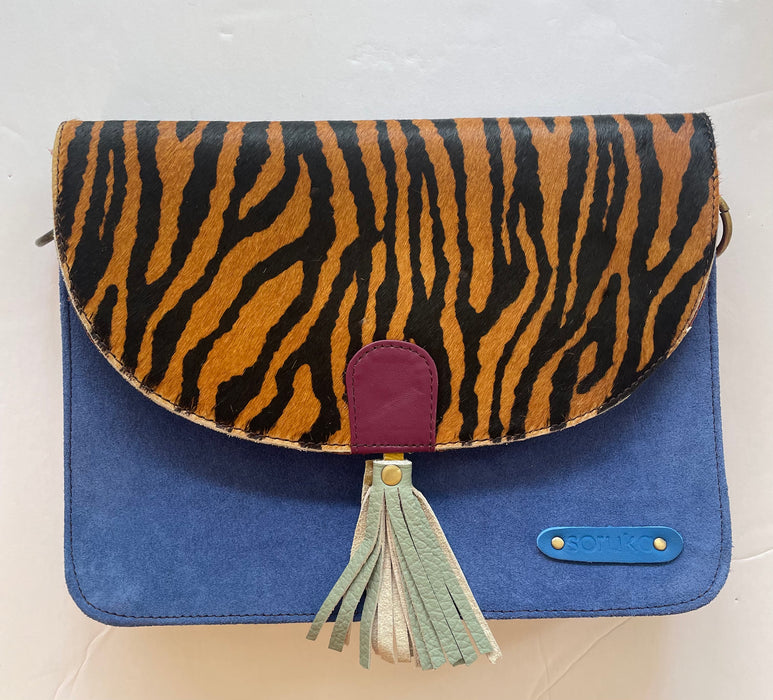 Olivia clutch with strap