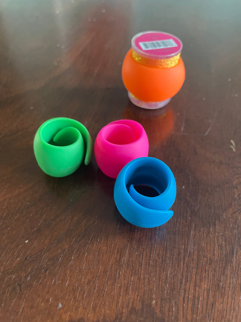 Spool Huggers for Radiance and Kreinik