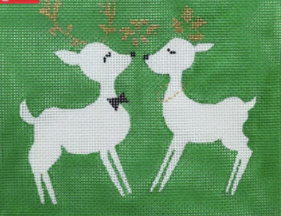 Green Kissing Reindeer with Patricia Sone Stitch Guide