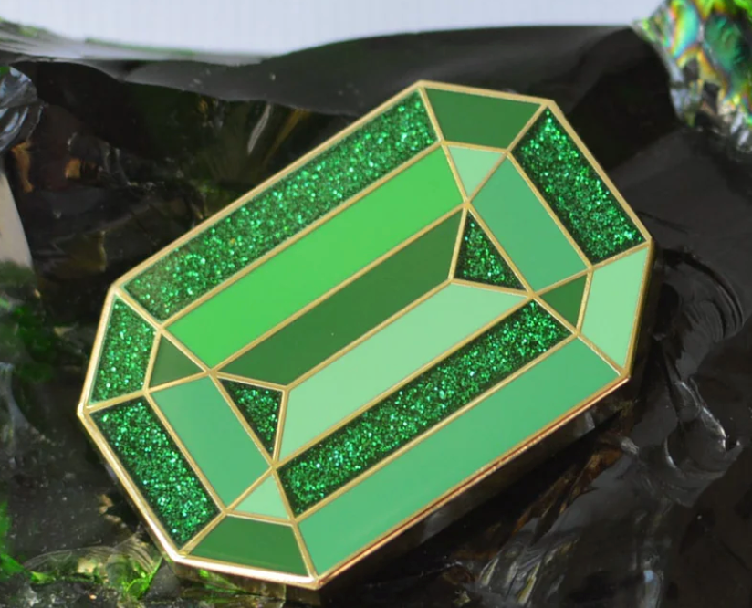 Dresden Diamond  - Green  Needle Minder