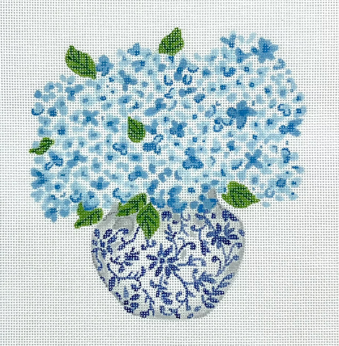 Lindsay Brackeen – Blue Chinoiserie Pot w/ Blue Hydrangeas