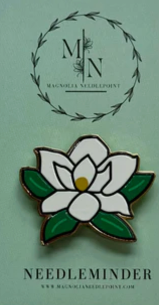 Magnolia Flower Dog Needle Minder