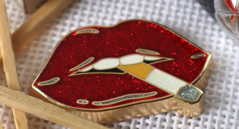Hot Lips Needle Minder