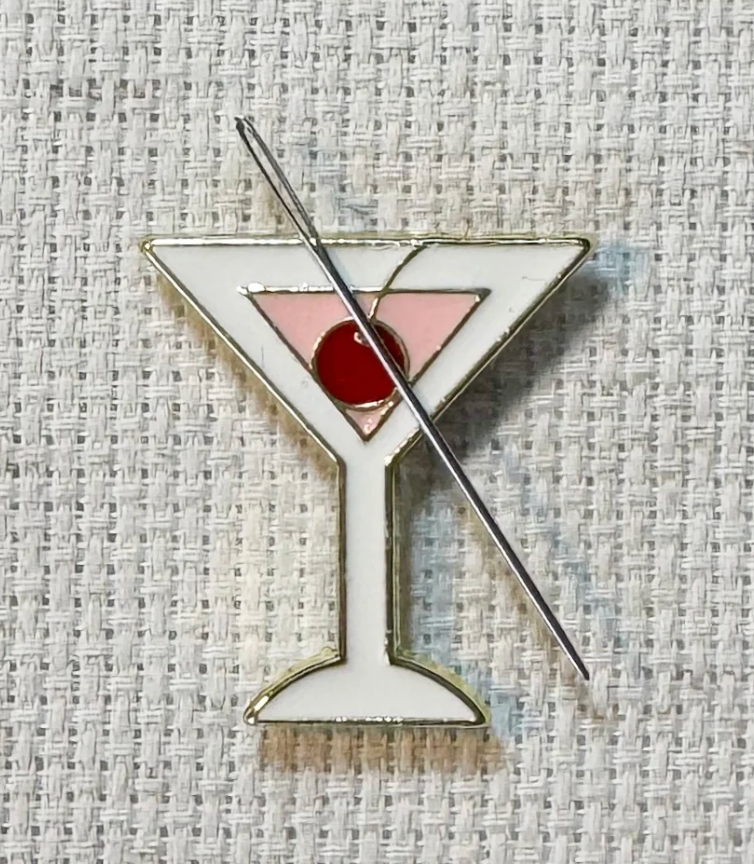 Martini Cocktail Needle Minder